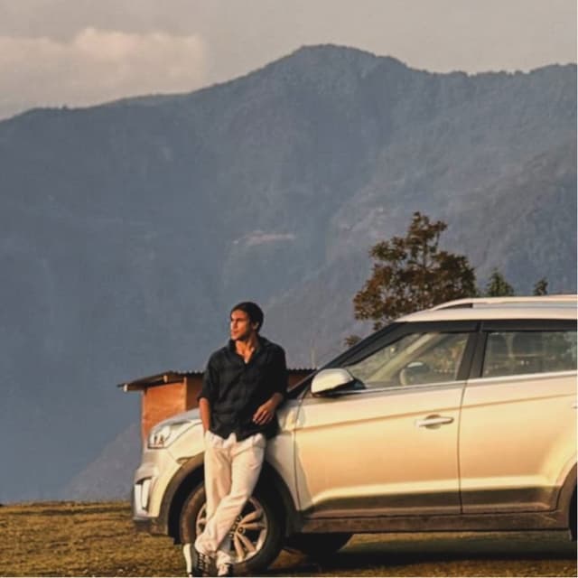Siddharth R.