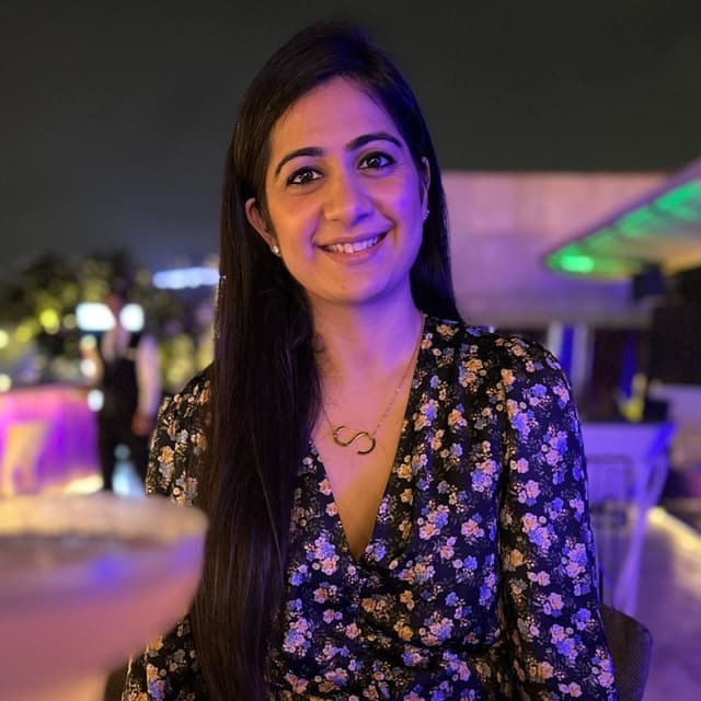 Simran Bhatia 