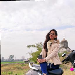 Sinthia P.