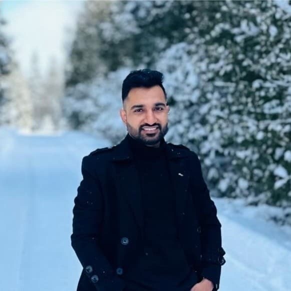 Sanjeev Baghla 