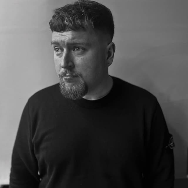 Mike M.