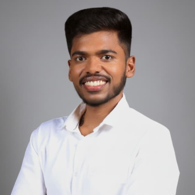 Sreenivaasan G