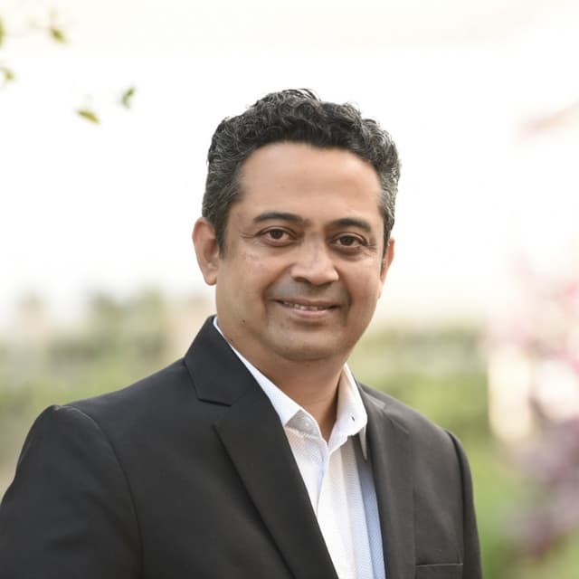 Sunder Madaakshira