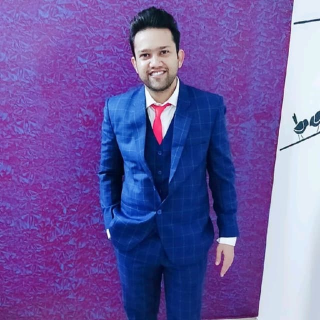 Sunny Dahiya