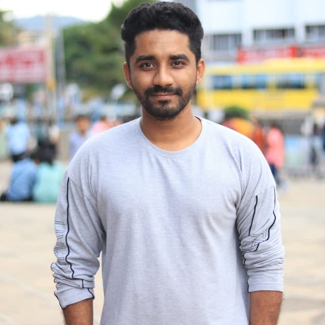 Suresh Ravi