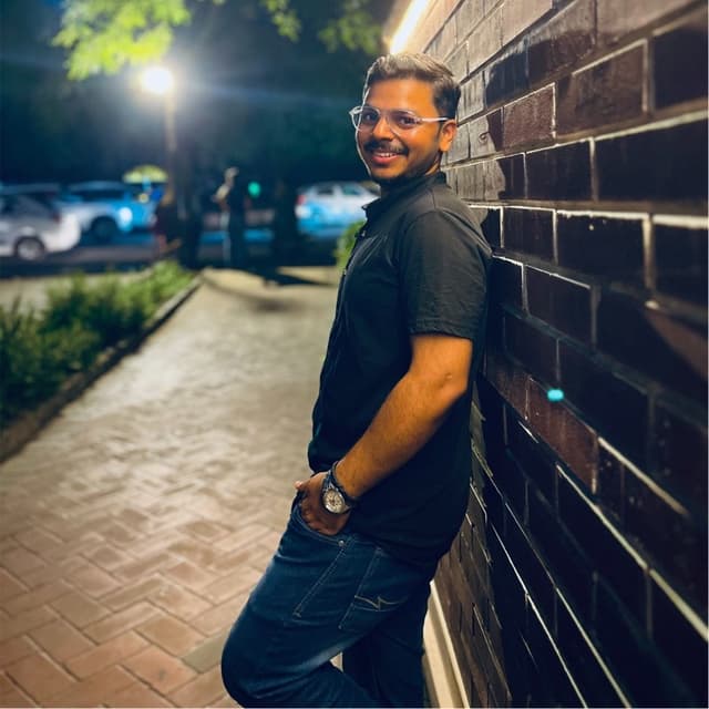 Tejaswi Y.