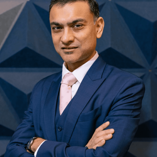 Dr. Rishi Thussu