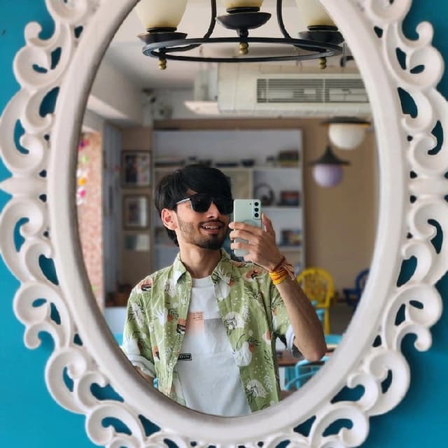 VAIBHAV KAVDIA