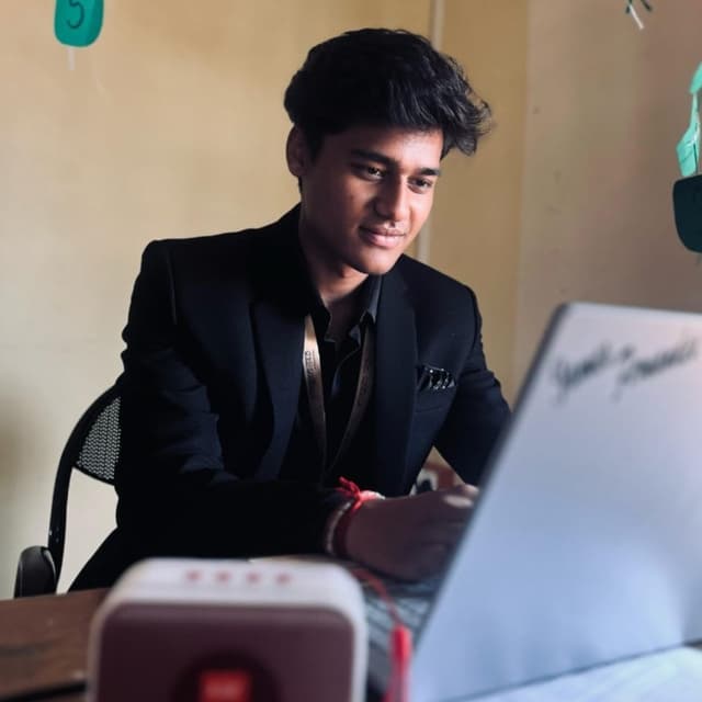 Varad Bandekar