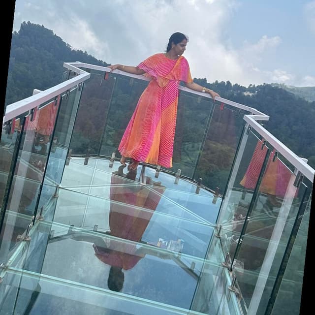 Vidhya Roobini