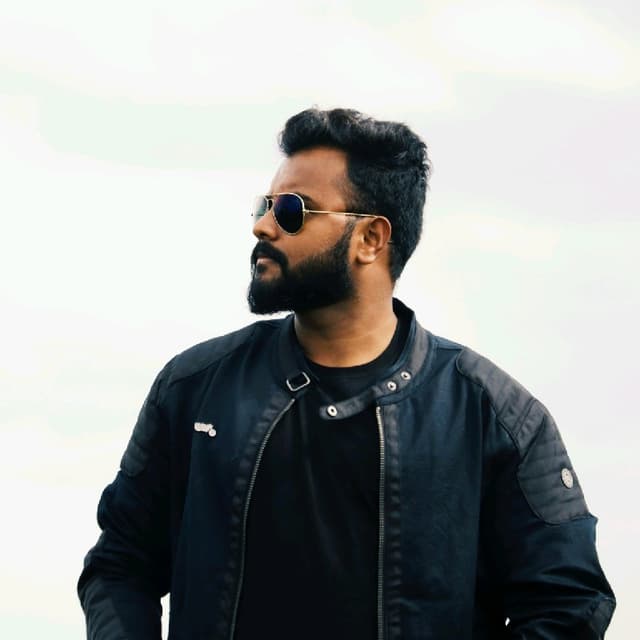 Vignesh VM