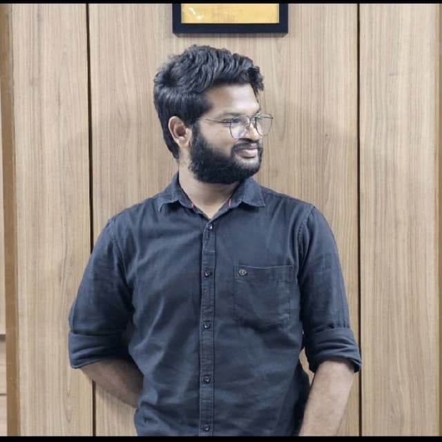 Vignesh Ragu