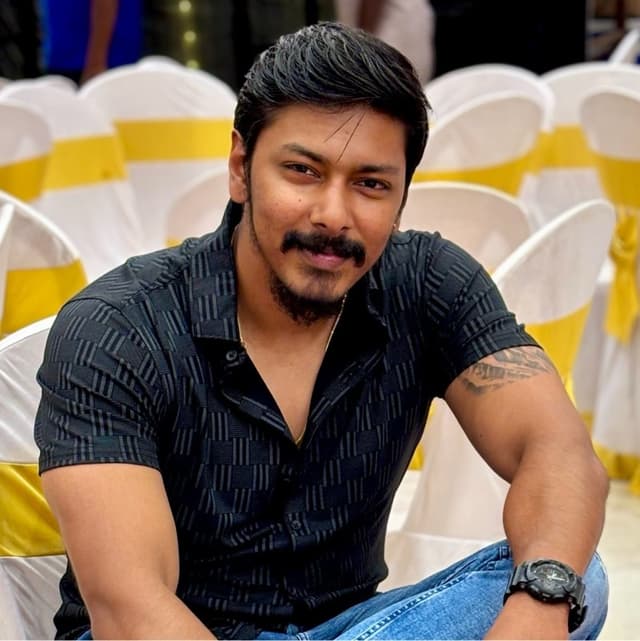 Vignesh Subramanian 