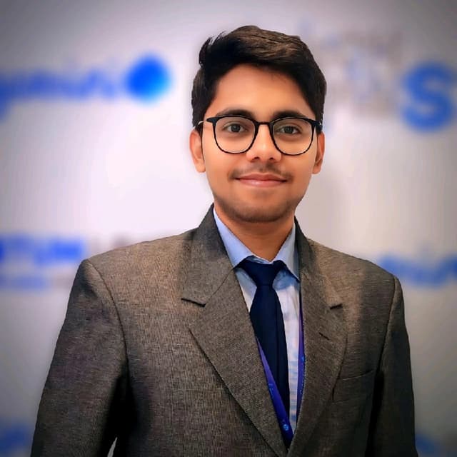 Vineet Saxena