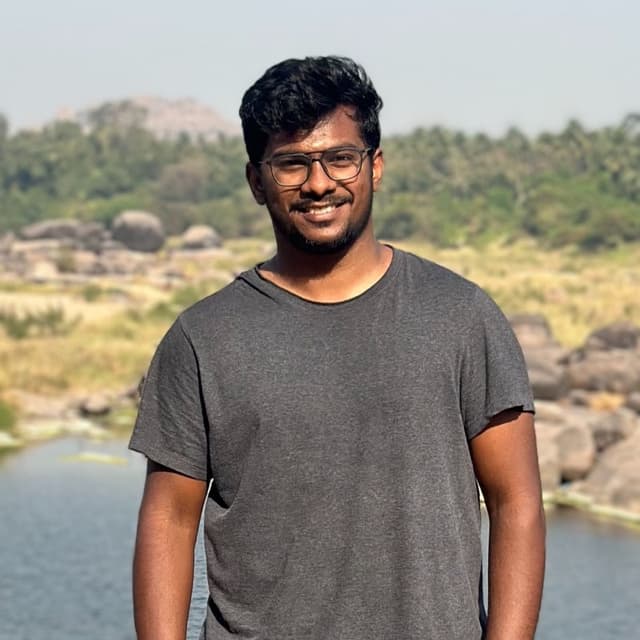 VINEETH M