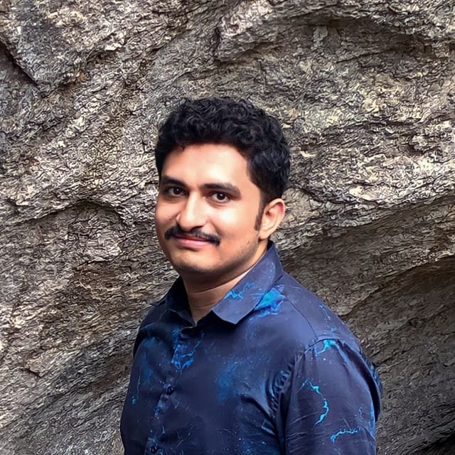 Vinit F.