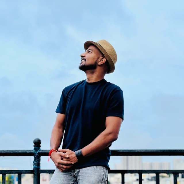Vivek Kumar M