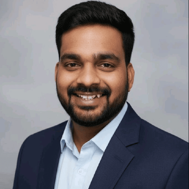 vyom saxena