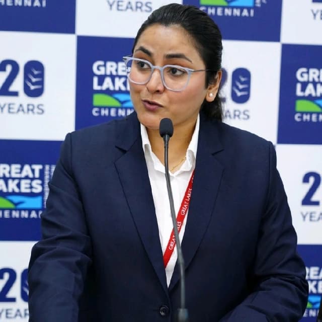 Zainab M.