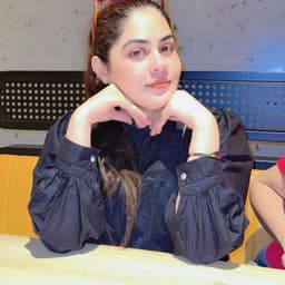 Zanib Adrees