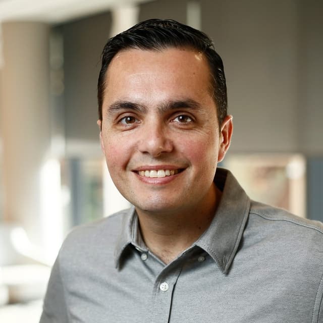 Zeke Hernandez